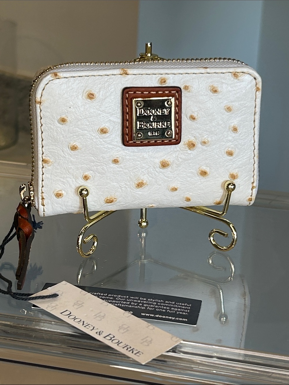 Dooney & Bourke White Ostrich-Texture Zip-Around Wallet 4.5”x 1”x 3” NWT - Picture 5 of 6